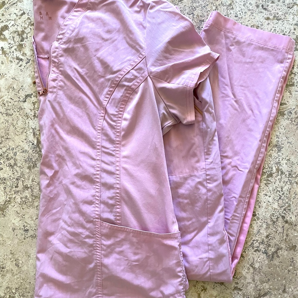 XL Rose Blossom Cherokee Statement Scrub Set